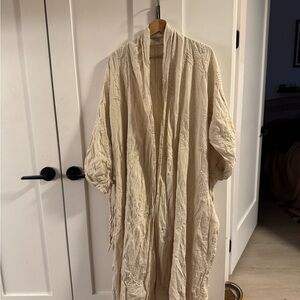 CHOICE Elegant Cream Embroidered Abaya